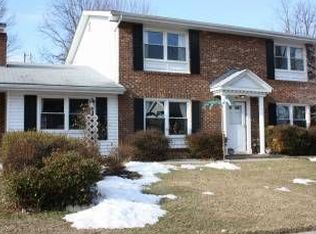 308 Orchard Cir, Hamilton, VA 20158