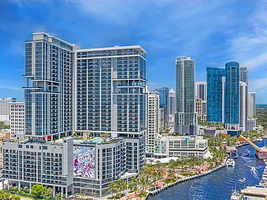 Society Las Olas