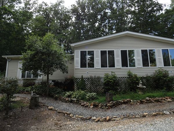 2nd image of 88 Brinton Ln