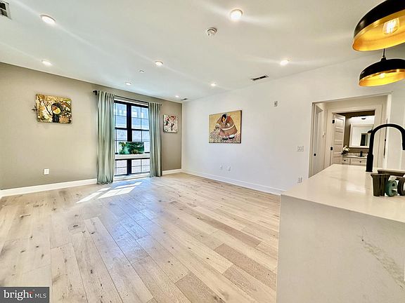 4th image of 1232 N Front St #2D