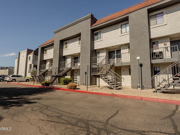 3rd image of 1215 E LEMON Street #220