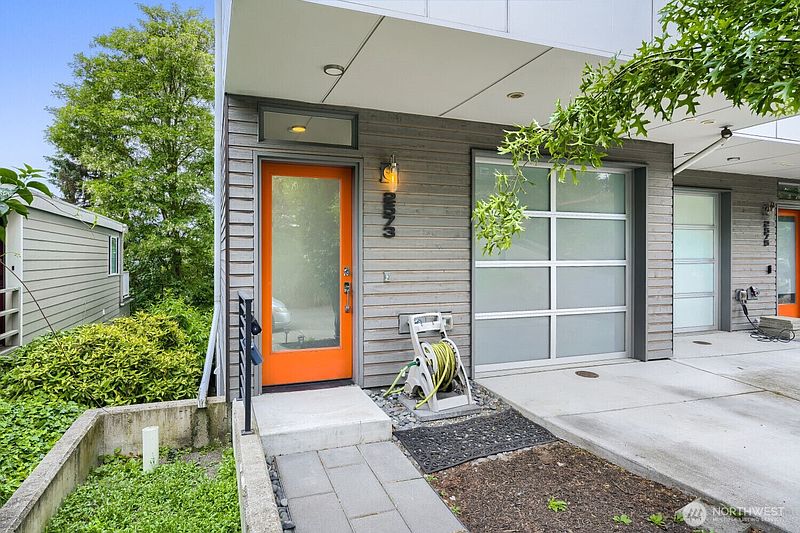 2nd image of 2573 13th Avenue W