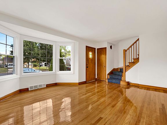 3rd image of 9314 S Central Park Ave