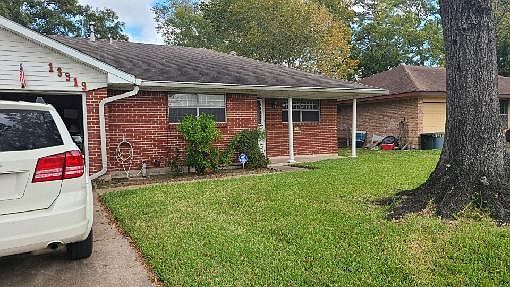 1st image of 13919 Hollypark Dr