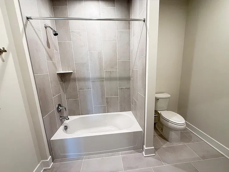 9715 Grant Ave — Photo 37