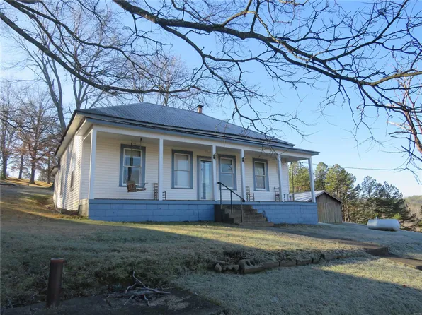 420 Temple Ave, Ellington, MO 63638