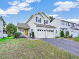 5 Pepper Bush Ln, Newington, CT 06111