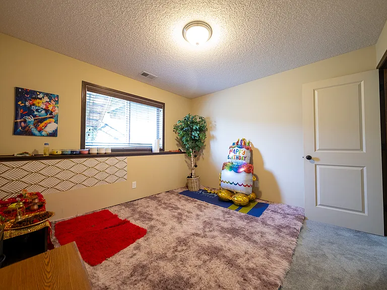 1635 Breton St — Photo 29