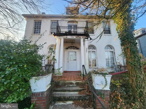 3307 Fairview Ave, Baltimore, MD 21216