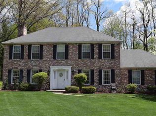 52226 Farmington Square Rd, Granger, IN 46530