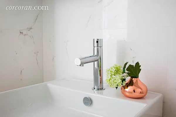 Sold by Corcoran | media 14