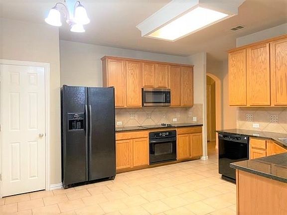 4th image of 2809 Gooseberry Dr