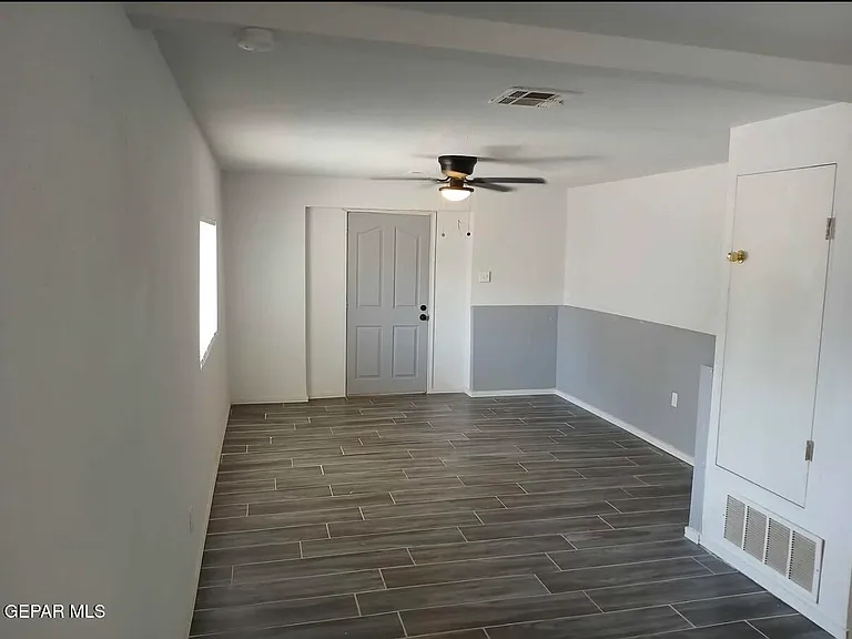 602 Raymundo St — Photo 6