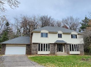 3005 Carlsbad Ct, Burnsville, MN 55337