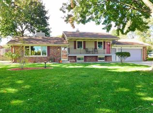 3605 Hermansau Dr, Saginaw, MI 48603
