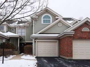 1949 Stillwater Rd, Arlington Heights, IL 60004