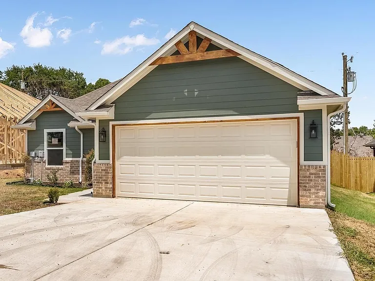 3019 Brazos River Dr — Photo 1
