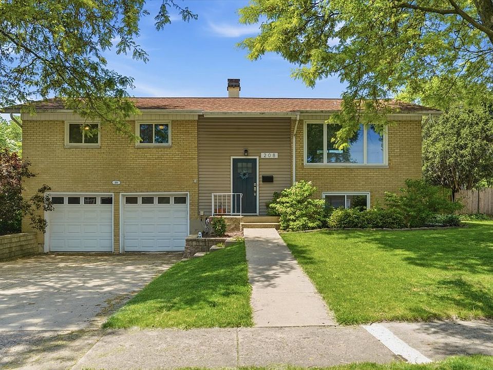 1st image of 208 N Flake Dr