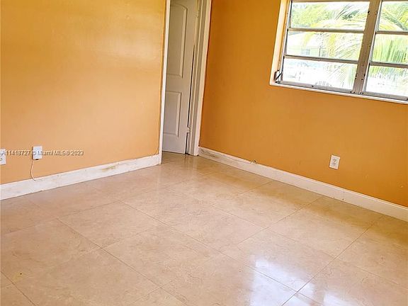 3rd image of 1282 NE 144th St #1