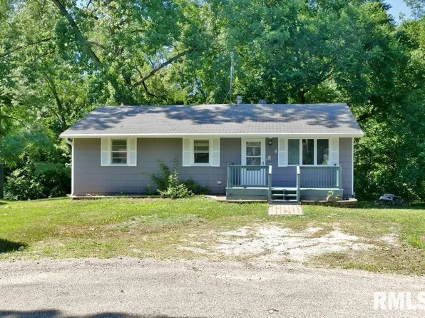 4 Great Oaks Ln, Lewistown, IL 61542
