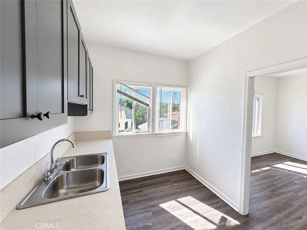 1163 E 46th St — Photo 3