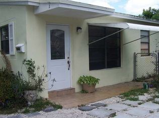 1541 N 70th Ave, Hollywood, FL 33024