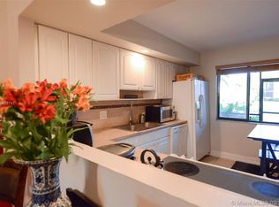 350 Racquet Club Rd APT 104, Weston, FL 33326