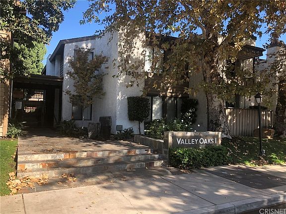 4th image of 15511 Sherman Way APT 13