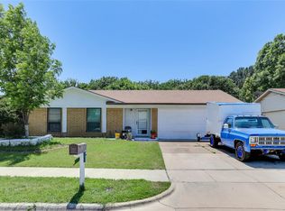 1518 Hanover Dr, Arlington, TX 76014