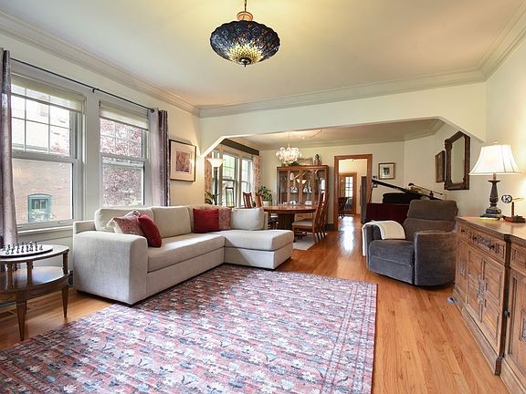 3rd image of 234 Southcote Rd