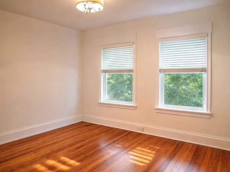 72 Euclid Ave — Photo 5