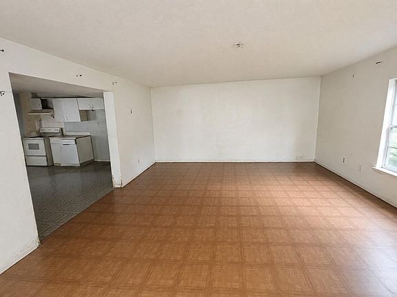 3rd image of 31310 Keehan St