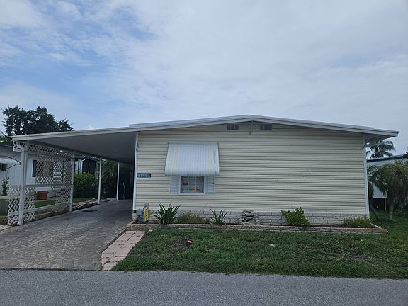 2nd image of 5517 Lagoon Dr