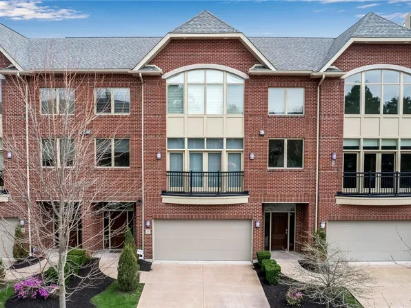 37 Ojibwa Cir, Buffalo, NY 14202