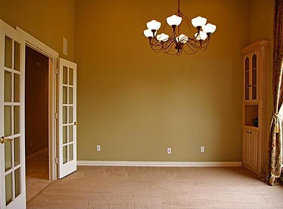 4th image of 146 Shady Creek Ln