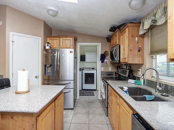 5th image of 1583 Dustin Dr