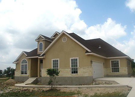 Gorgeous Vintage Oaks Home