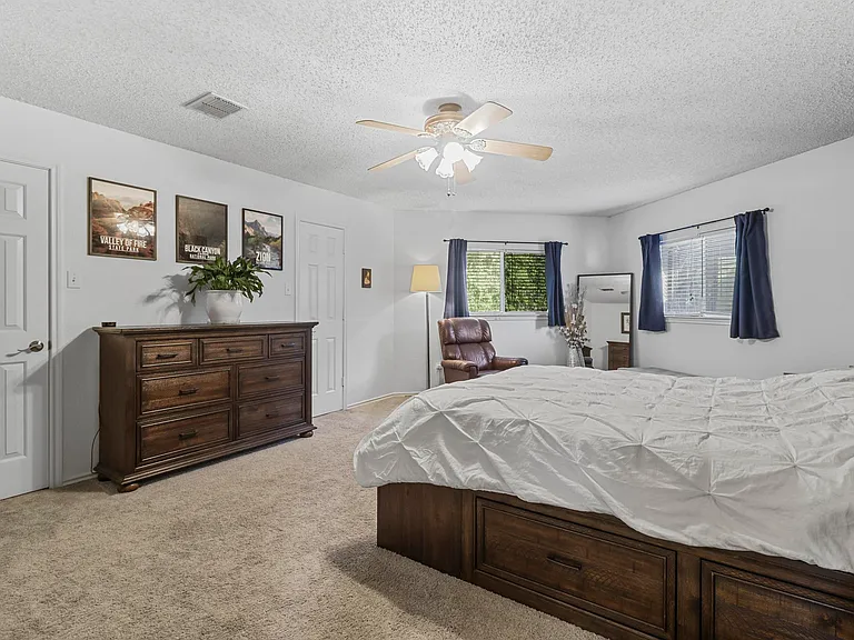 2202 Barton Springs Dr — Photo 21