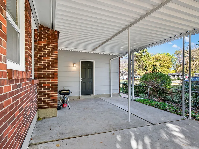 840 Gerald Ave — Photo 44