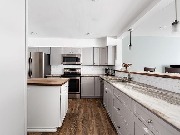 3rd image of 2612 Yupon St