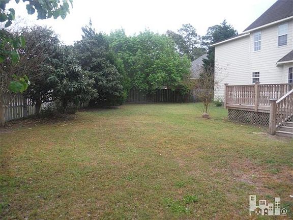 3rd image of 702 Paisley Court
