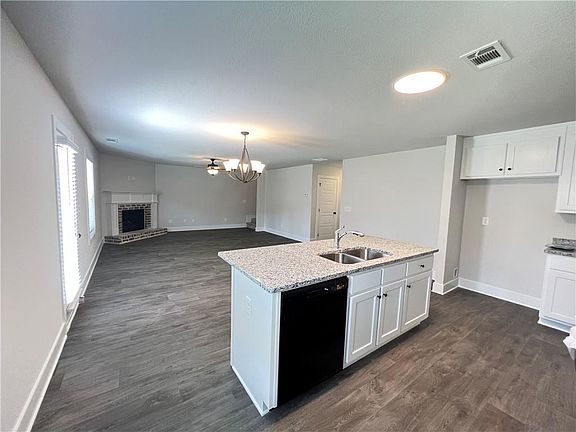 5th image of 52 Suwannee Way