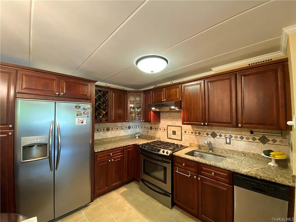 1st image of 2035 Central Park Ave APT 2P