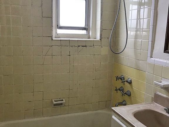 4th image of 9216 Whitney Ave APT 505