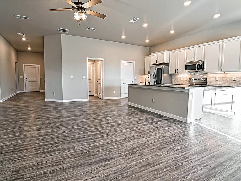 6733 Blue Sky St — Photo 6