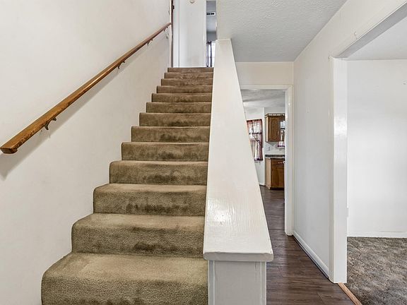 3rd image of 8549 Rockhampton St