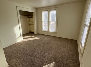 425 SW Taylor St #19052047, Topeka, KS 66603