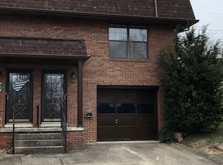 1 Bates Dr, Huntington, WV 25705