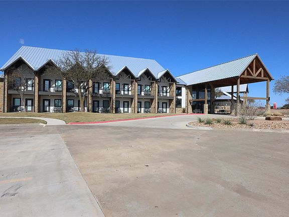 2nd image of 17 Turnberry Loop