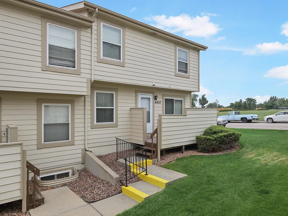6457 McNichols Ct